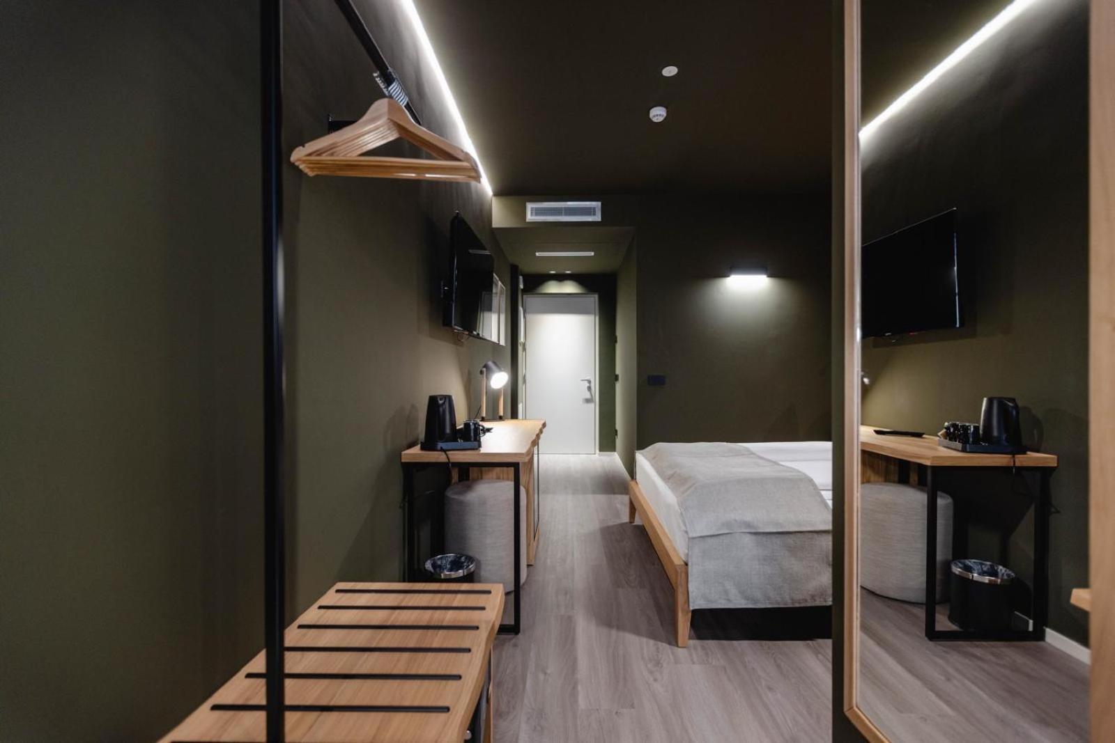 Terra Hotel Boutique Тірано Екстер'єр фото