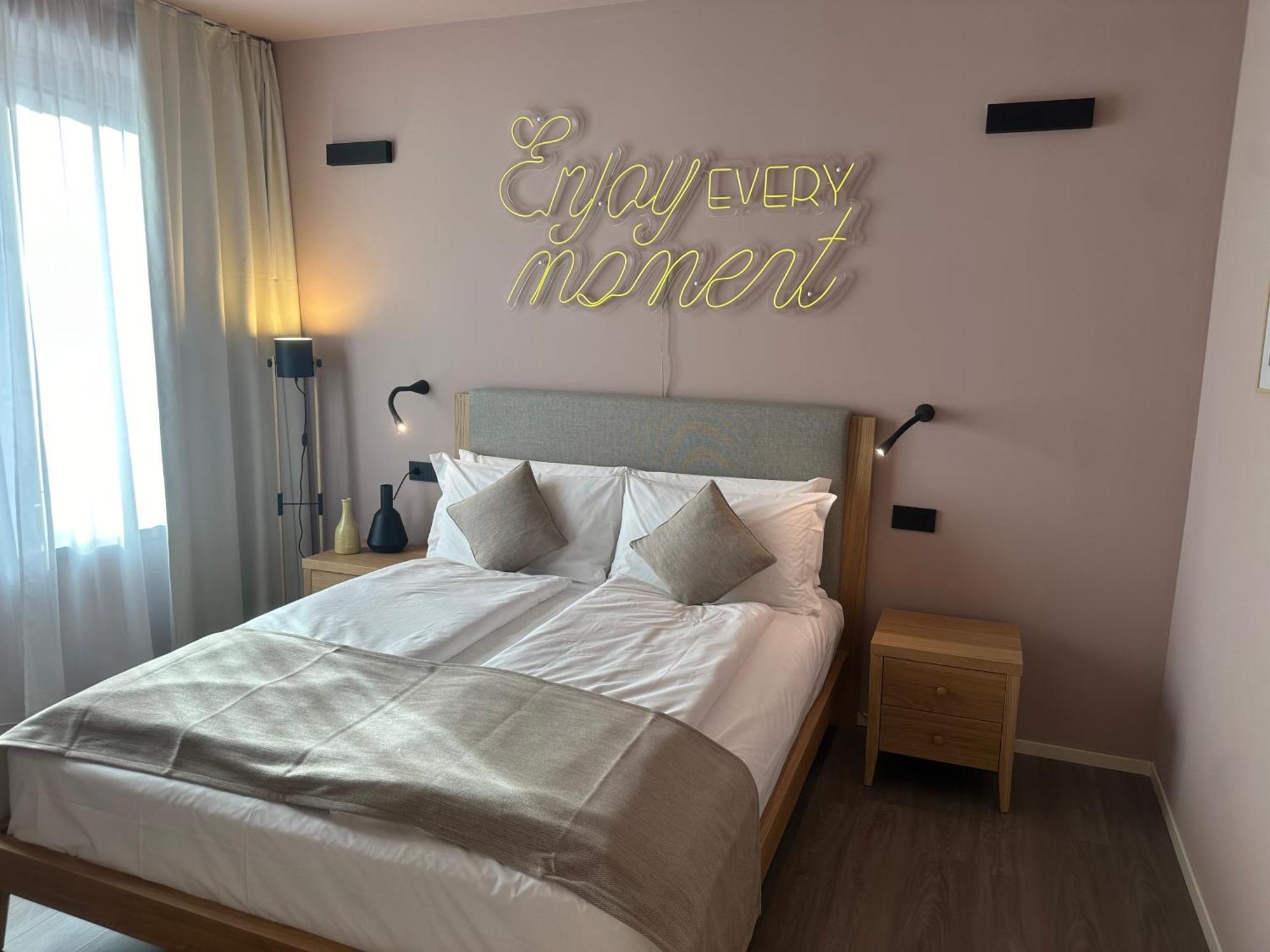 Terra Hotel Boutique Тірано Екстер'єр фото