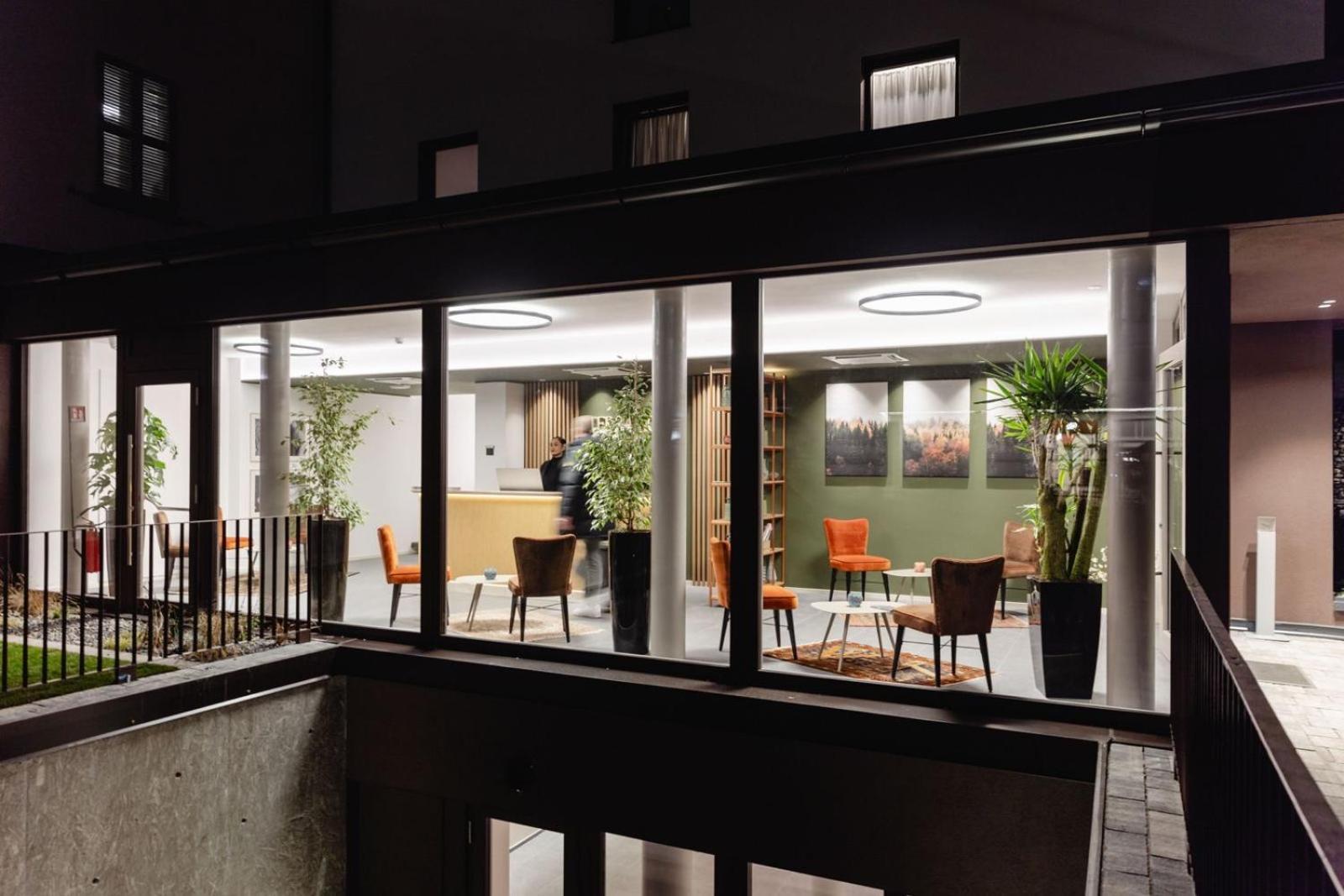 Terra Hotel Boutique Тірано Екстер'єр фото